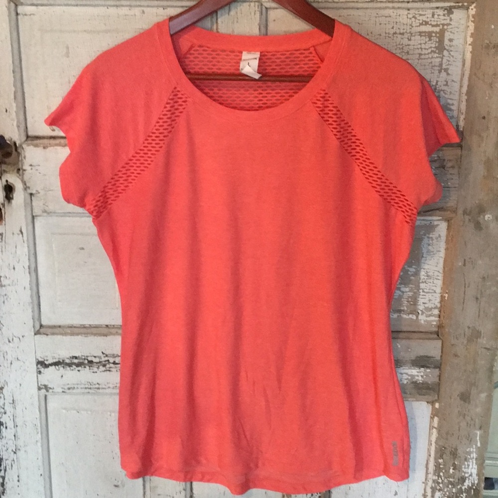 EUC Reebok L Speed Wick Shirt